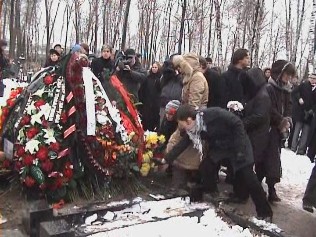 На похоронах Станислава Маркелова