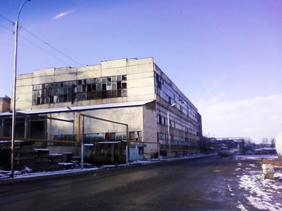Здание производственного цеха Степанакертского электротехнического завода.