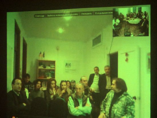 Азербайджанская аудитория. Слева на переднем плане Аваз Гасанов.