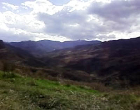 Карабахские горы. Шушинский район.