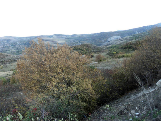 Осень в Карабахе. Вдали видно село Шош Аскеранского района.