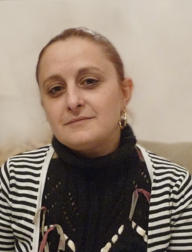 Лианна Саркисян, психолог-логопед благотворительного фонда Парос ‘’Лайтхаус’’. Армения, село Птхунк, январь 2012 г.