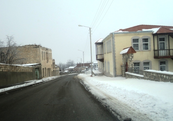 Улица спускающаяся от церкви Казанчецоц.