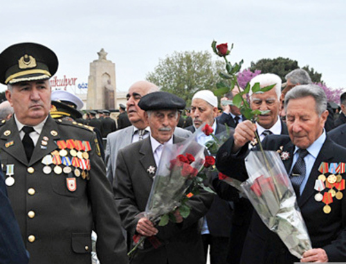 Азербайджан, Баку, празднование 67-й годовщины Победы. 9 мая 2012 г. Фото: Рамиз Т., http://photo.trend.az