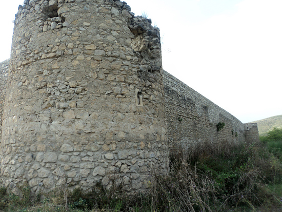 Крепостная стена монастыря. Амарас.