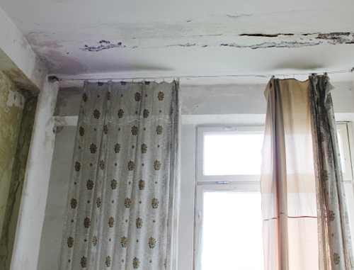 Потолок в одной из монтажных комнат киностудии. Северная Осетия, Владикавказ, август 2012 г. Фото Эммы Марзоевой для "Кавказского узла"