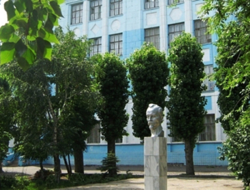 Здание школы №19, Волгоград. Фото: http://school19.oshkole.ru