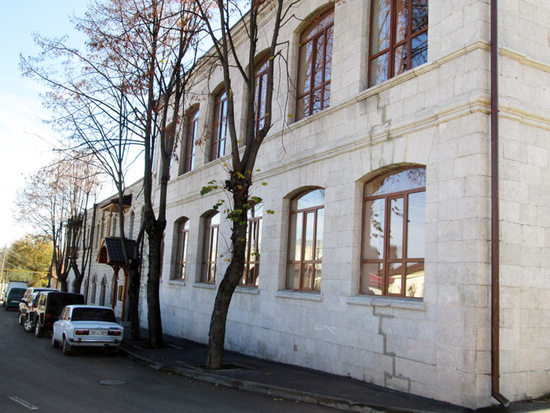 Здание министерства культуры и по делам молодёжи Нагорного Карабаха. г.Шуши.