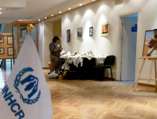 Выставке-продажа работ сирийских армян, организованной Агентством ООН по делам беженцев. Ереван, 20 июня 2013 г. Фото Армине Мартиросян для "Кавказского узла"