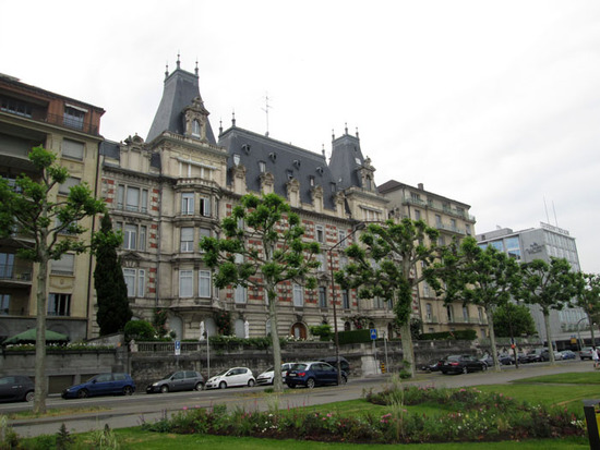 Одна из центральных улиц Женевы.