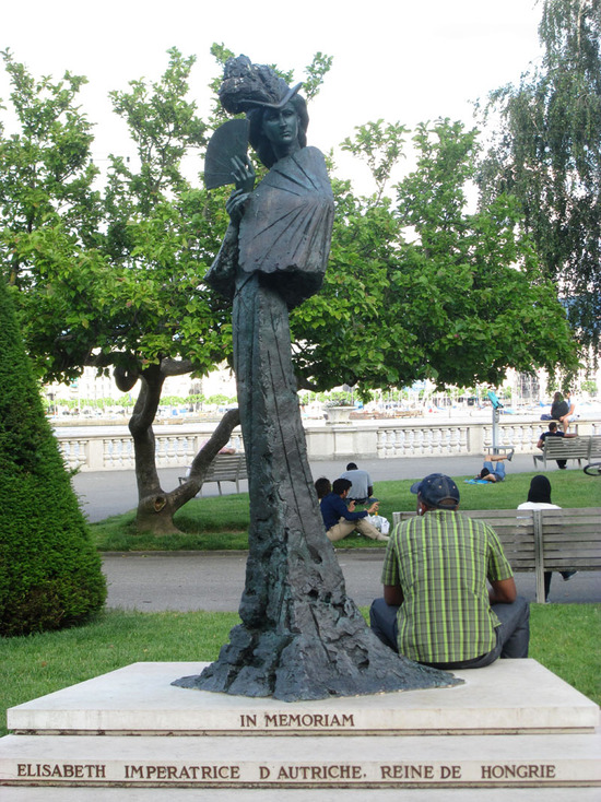 Памятник Сисси