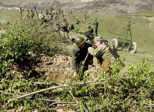 Военные учения. Нижняя часть Кодорского ущелья Абхазии, 13 апреля 2009 года. Фото "Кавказского Узла"