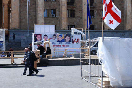 Палаточный городок оппозиции около Парламента Грузии. Тбилиси, 29 апреля 2009 года. Фото "Кавказского Узла"
