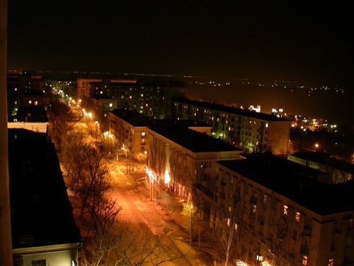 Ночной Волгоград. Фото с сайта http://club.itdrom.com