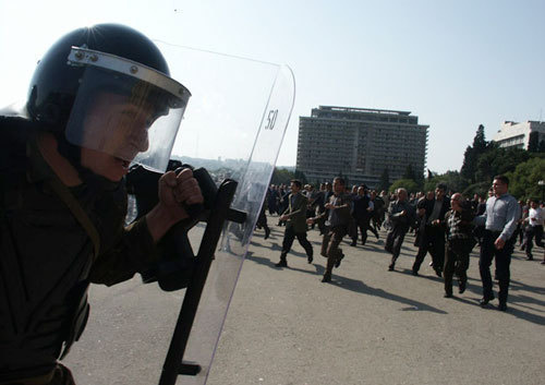 Один из митингов в Баку. Фото с сайта http://eyegeo.photosight.ru