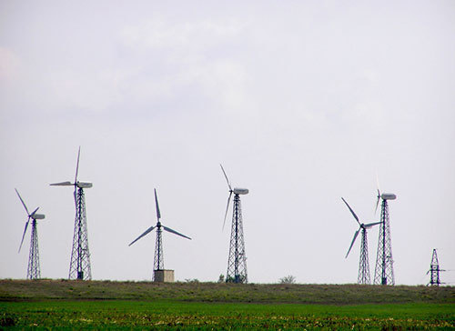 Ветро-солнечная электростанция. Фото с сайта http://giprovodxoz.crimea.ua