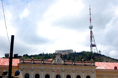 Грузия, Тбилиси, телебашня. Фото "Кавказского Узла"