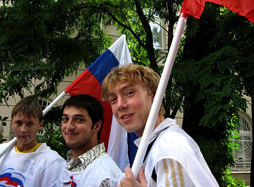 Жители Ростовской области отмечают День Российского флага. Фото "Кавказского Узла"