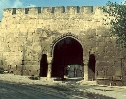 Дагестан, древняя крепостная стена в Дербенте. Фото "Кавказского Узла"