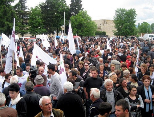 Митинг сторонников "Грузинской партии" в Кварели. Фото: RFE/RL