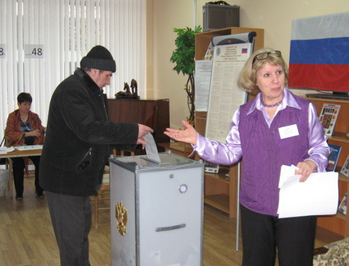 Процесс голосования на избирательном участке №1006 в Волгограде. 4 декабря 2011 г. Фото Вячеслава Ященко для "Кавказского узла"