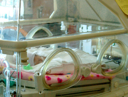 Инкубатор для выхаживания новорожденных детей. Фото:  Sheraz Sadiq, KQED QUEST Flickr Group