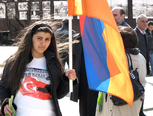День памяти жертв геноцида армян. Москва, 24 апреля 2010 г. Фото: http://www.zakonia.ru, ЗАКОНИЯ.Ru