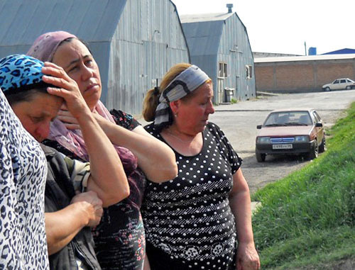 Беженцы на территории пункта временного размещения "Промжилбаза" в  Карабулаке. Ингушетия. Фото: пресс-служба УПЧ в РИ, http://ingushombudsman.ru