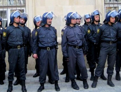 Полиция в Баку. Фото Azadliq Radiosu (RFE/RL)