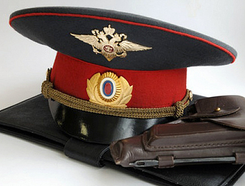 Головной убор полицейского. Фото: http://er.ru