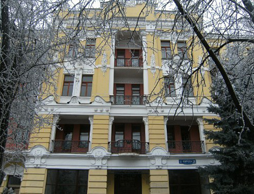 Здание на улице Кирова, 26, где до марта 2012 года находился Пятигорский филиал социально-гуманитарного университета. Фото: http://www.kmv-turizm.ru
