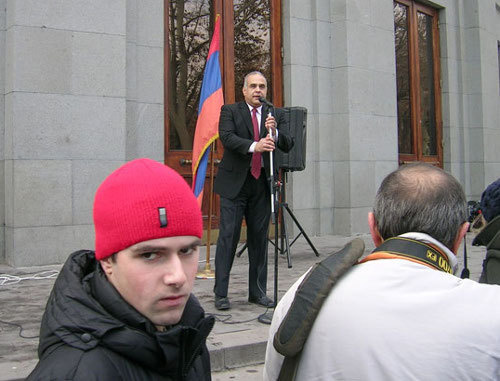 Агитационная кампания Раффи Ованнисяна. Ереван, 21 января 2013 г. Фото: http://hetq.am