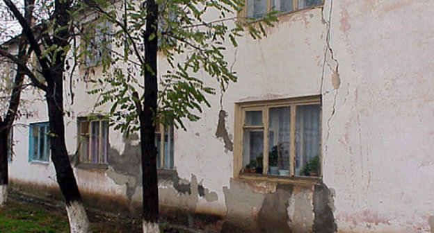 Аварийный дом в Элисте. Фото: http://kalmyki.ru