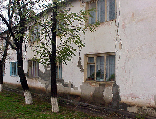 Аварийный дом в Элисте. Фото: http://kalmyki.ru