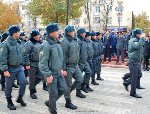 Сотрудники правоохранительных органов. Фото http://www.riadagestan.ru/