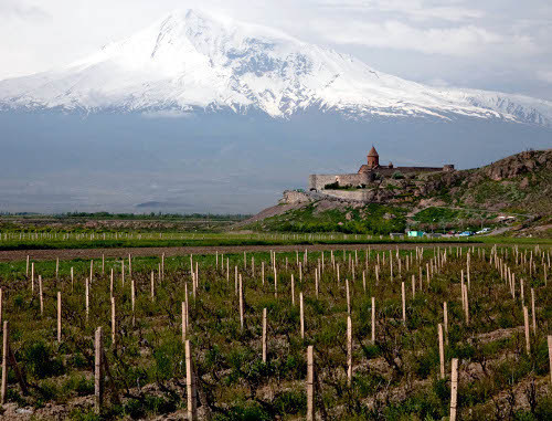 Армения, Араратская долина. Фото: Maks Karochkin, http://www.flickr.com/photos/karochkin