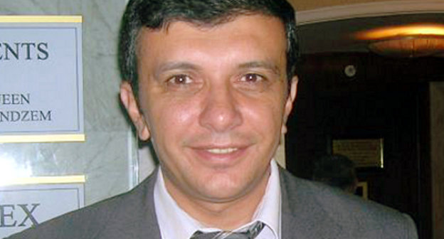 Шахин Рзаев. Фото с личной страницы журналиста на Facebook.com