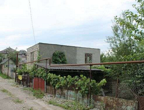Дома в садоводческом товариществе "Труженик". Нальчик, КБР, июль 2013 г. Фото: http://nenuna.net