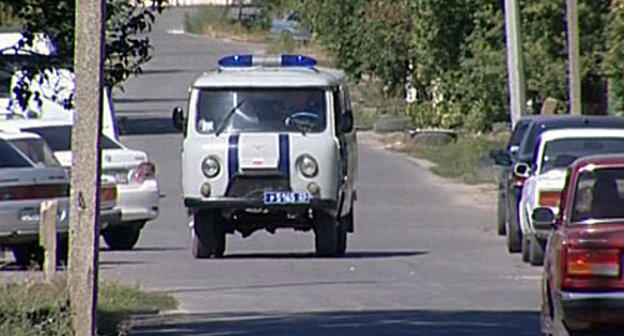 Машина полиции. Кадр из видеорепортажа СМИ «Девятый канал Кубань», http://9tv.ru/news/item/31217