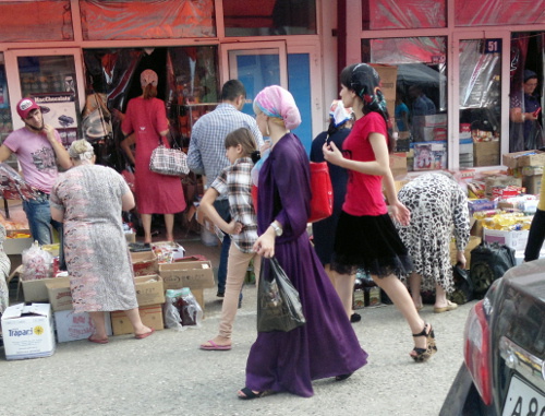 На рынке "Беркат" в Грозном, Чечня, 7 августа 2013 г. Фото "Кавказского узла"