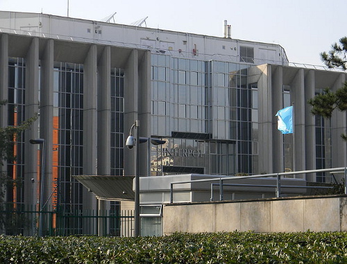 Здание штаб-квартиры Интерпола в Лионе. Фото: JeanBono, http://commons.wikimedia.org