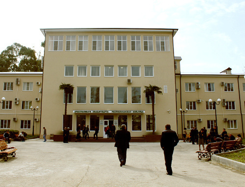 Здание республиканской больницы в Сухуме, Абхазия. Фото Анжелы Кучуберия для "Кавказского узла"