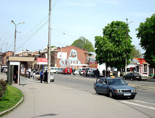 Привокзальная площадь во Владикавказе. Фото: Акутагава, http://commons.wikimedia.org/
