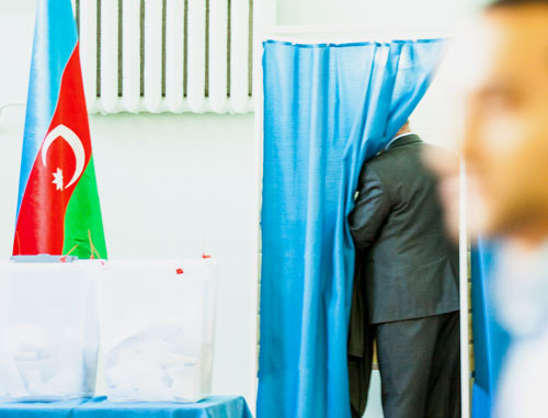 Выборы президента Азербайджана. Баку, 9 октября 2013 г. Фото Азиза Каримова для "Кавказского узла"