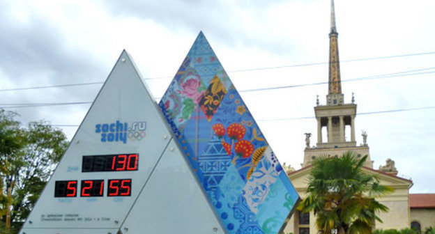 Олимпийские часы в Сочи. Фото Светланы Кравченко для "Кавказского узла"