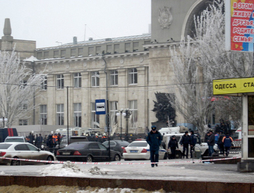 Площадь у железнодорожного вокзала Волгограда после теракта 29 декабря 2013 г. Фото Вячеслава Ященко для "Кавказского узла"