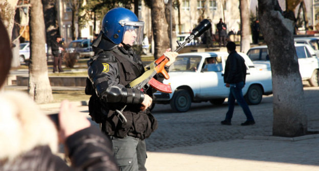 На улицах Исмаиллы во время беспорядков 24 января 2013 г. Фото Азиза Каримова для "Кавказского узла"