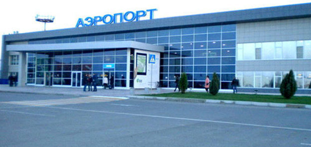 Здание аэровокзала аэропорта «Астрахань». Фото: Dogad75,  http://commons.wikimedia.org/