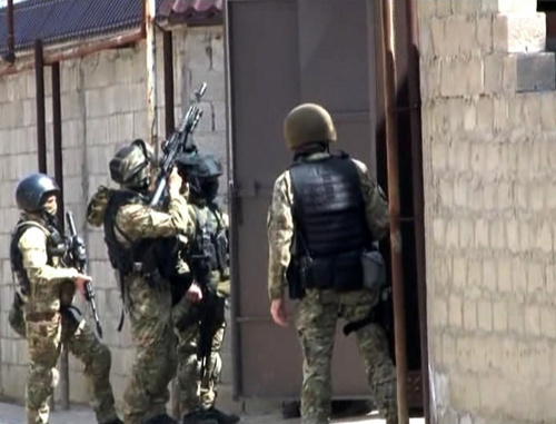 Махачкала, 15 апреля 2014 г. Спецоперация в поселке Степном. Фото: http://05.mvd.ru/news/item/2143077