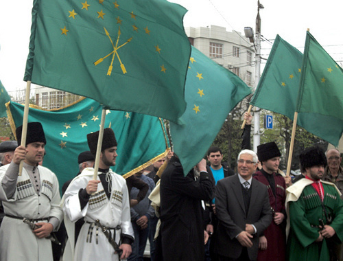 День черкесского флага в Нальчике 25 апреля 2013 г. Фото Луизы Оразаевой для "Кавказского узла"